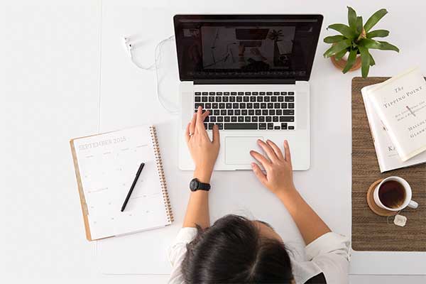Kurs Programmierung: Übungen und Code-Review in kleinen Gruppen
